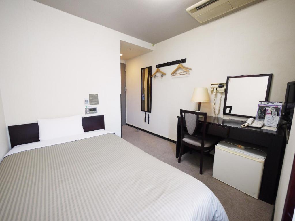 Hotel Route-Inn Shimada Ekimae Rum bild